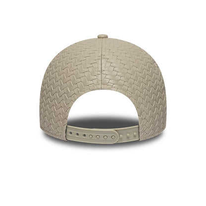 Pictured is this MLB PU Weave New York Yankees 9FORTY cap in light beige. 4