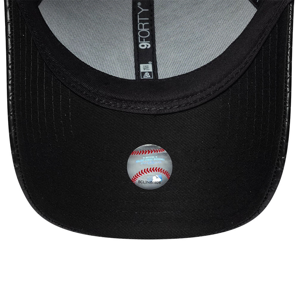 Pictured is this MLB PU Weave New York Yankees 9FORTY cap in black. 5