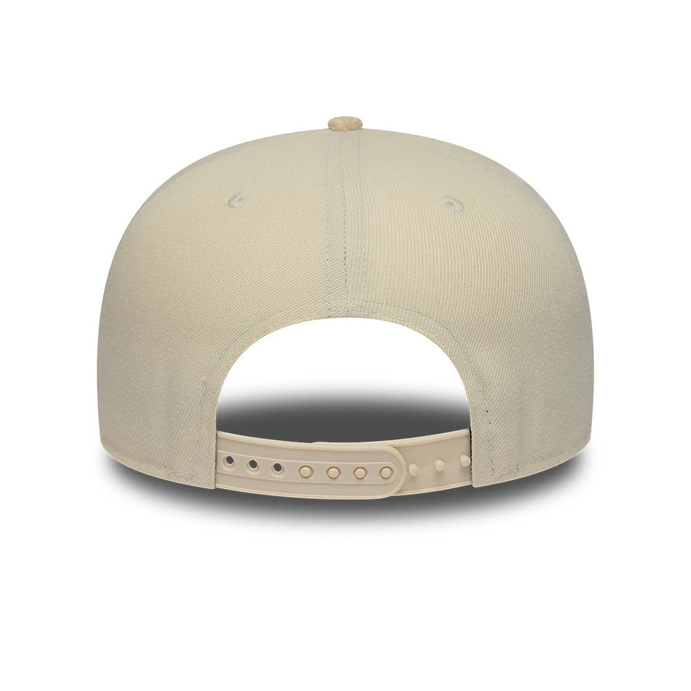 Pictured is this MLB Cord Visor New York Yankees 9FIFTY Original Fit cap in light beige. 4