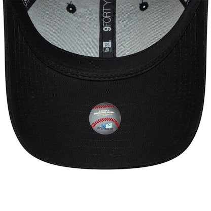 Pictured is this MLB League Essential New York Yankees 9FORTY cap in black. 5