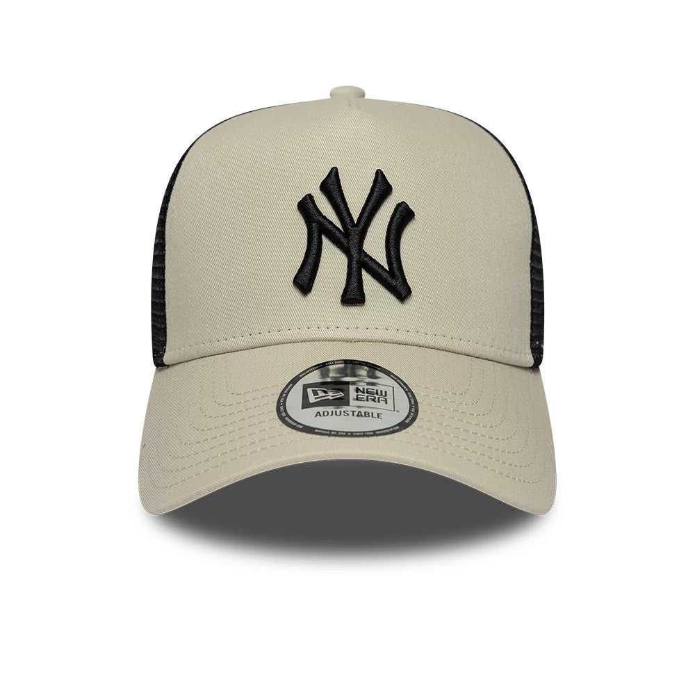 Yankees MLB League Essential Beige New Era 9FORTY A-Frame Trucker Adjustable Cap, front view showing the black embroidered NY logo on the structured beige front panels, with a black mesh back and a 9FORTY size sticker on the beige curved visor.