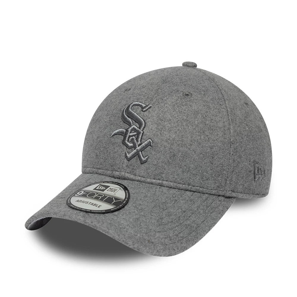Pictured is this MLB Winter Chicago White Sox 9FORTY cap in grey. 1