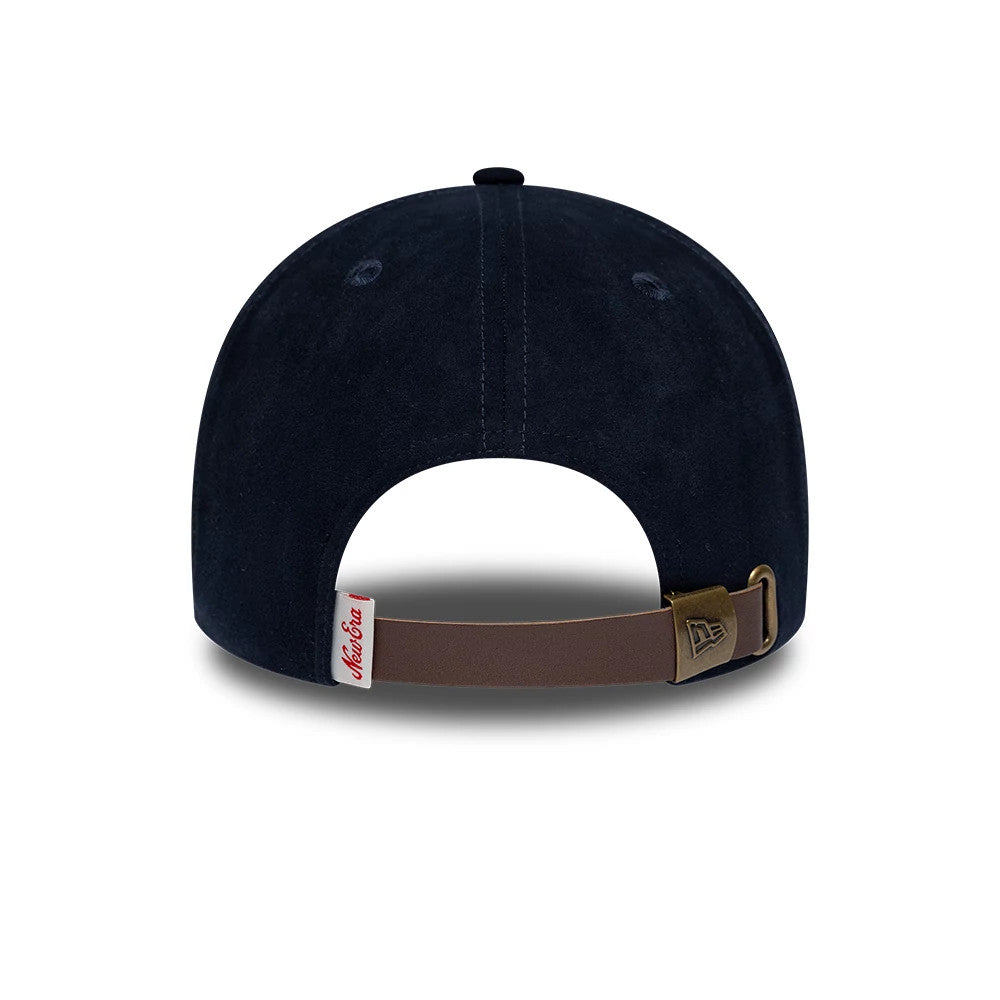 Pictured is this New Era Faux Suede 9FORTY M-Crown A-Frame cap in navy. 4