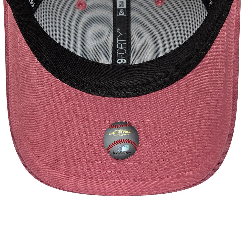 Pictured is this Womens MLB Chunky Cord New York Yankees 9FORTY M-Crown cap in dark pink. 5