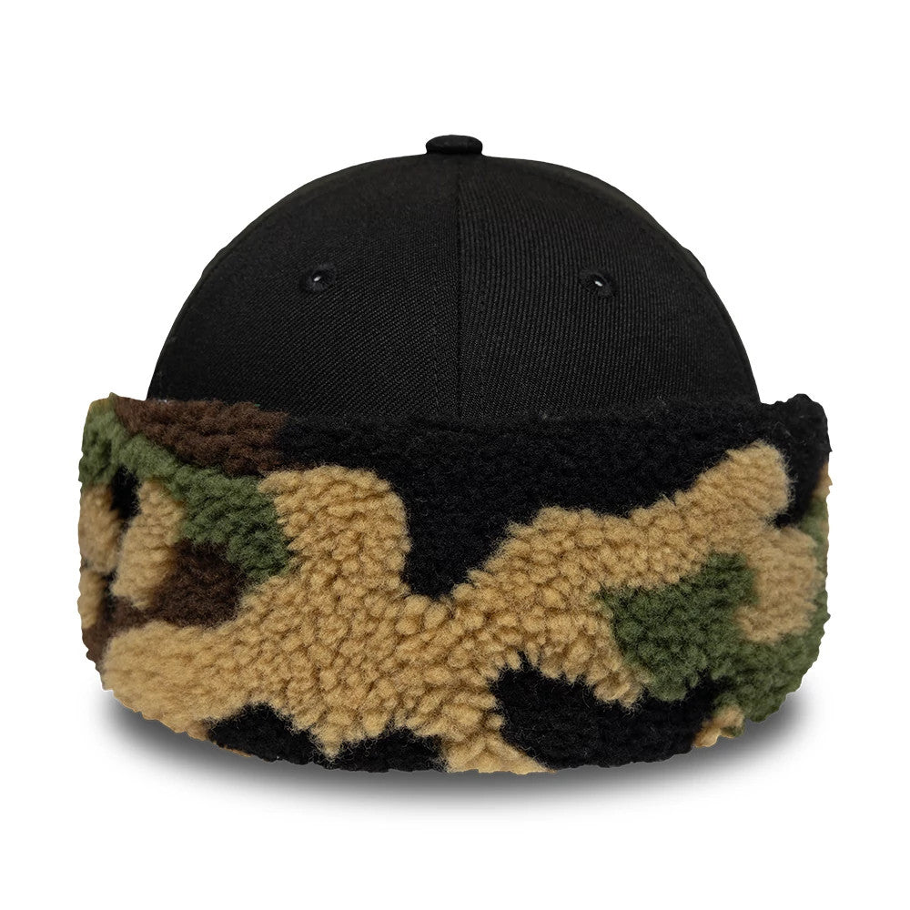 Pictured is this MLB New York Yankees 39THIRTY Downflap Stretch Fit cap in black. 7