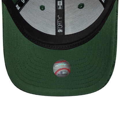 Pictured is this Womens MLB Chunky Cord LA Dodgers 9FORTY M-Crown cap in dark green. 5