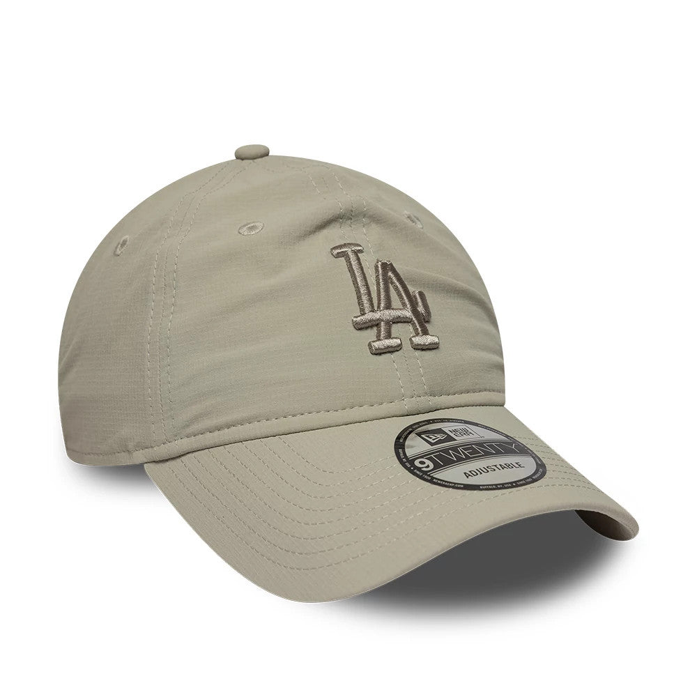 Pictured is this MLB Ripstop LA Dodgers 9TWENTY cap in beige. 3
