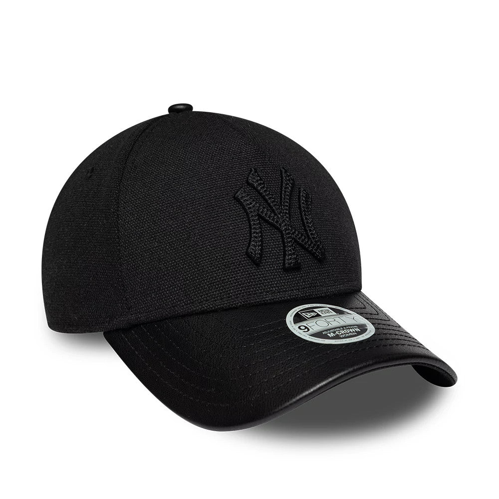 Pictured is this Womens MLB Fabric Mix New York Yankees 9FORTY M-Crown A-Frame cap in black. 3