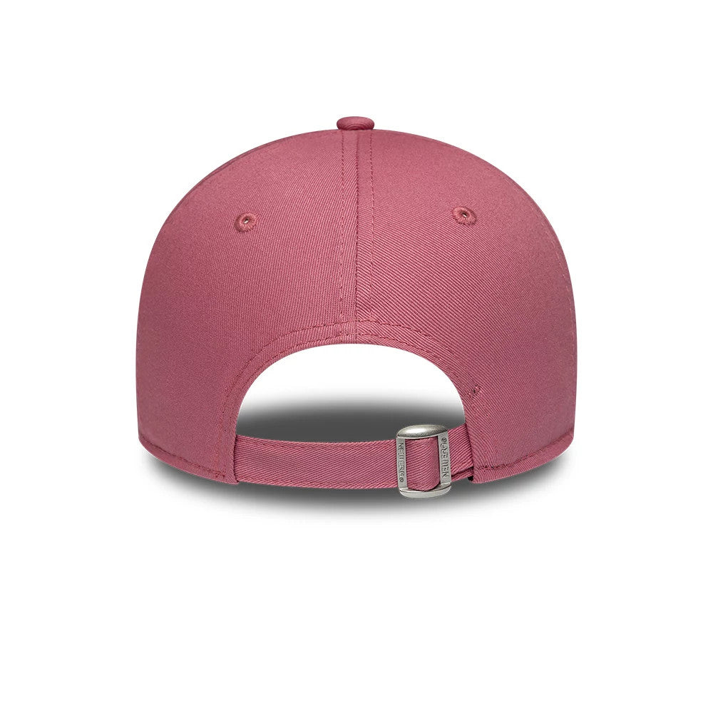 Pictured is this Womens MLB League Essential New York Yankees 9FORTY cap in pink. 4