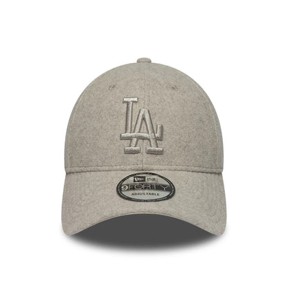 Pictured is this MLB Winter LA Dodgers 9FORTY cap in light beige. 2