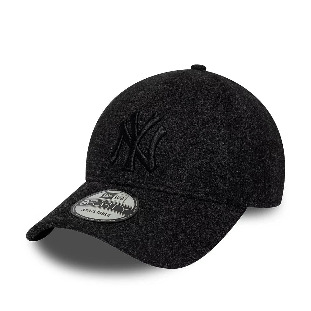 Pictured is this MLB Winter New York Yankees 9FORTY cap in black. 1