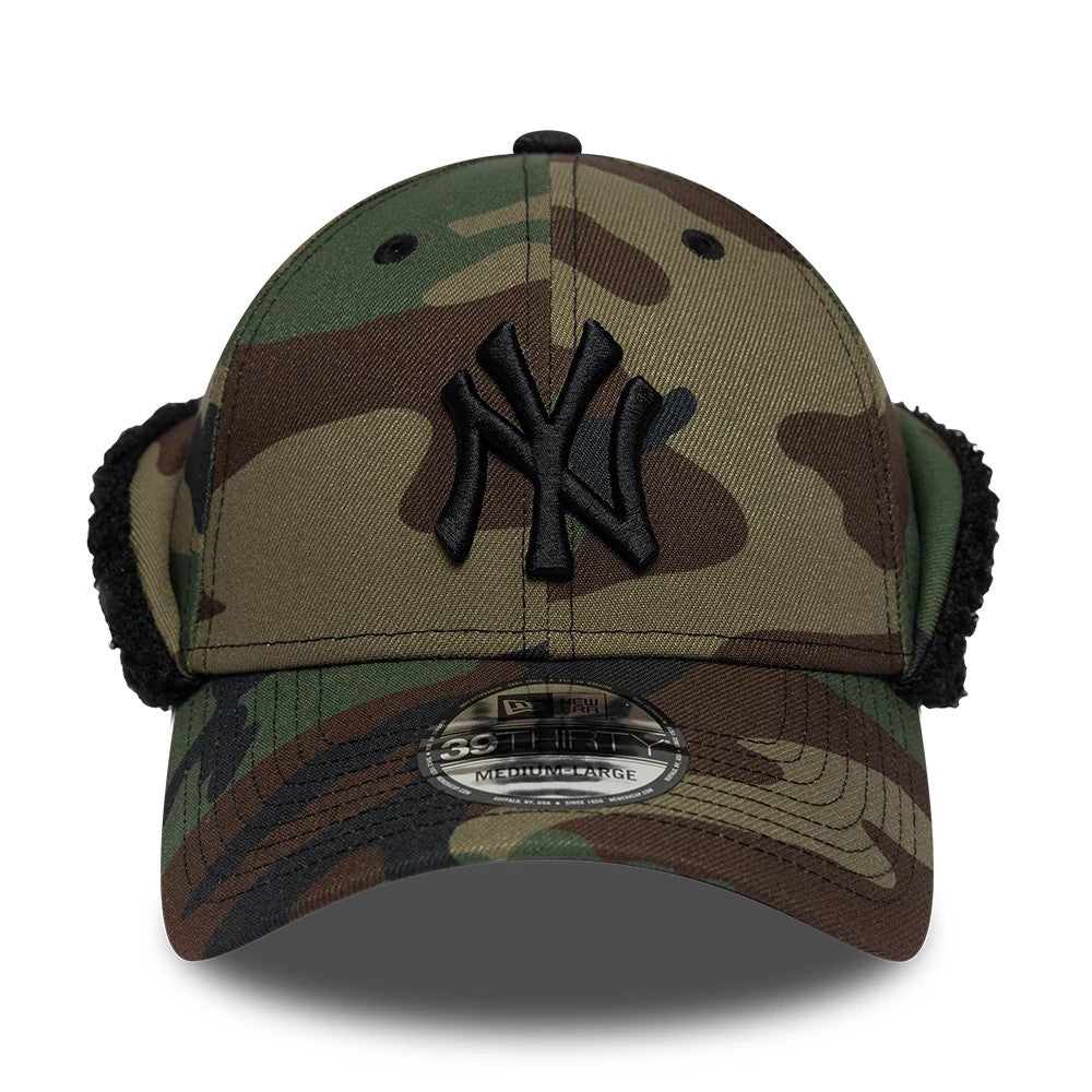 Pictured is this MLB Camo New York Yankees 39THIRTY Downflap Stretch Fit cap in black. 3
