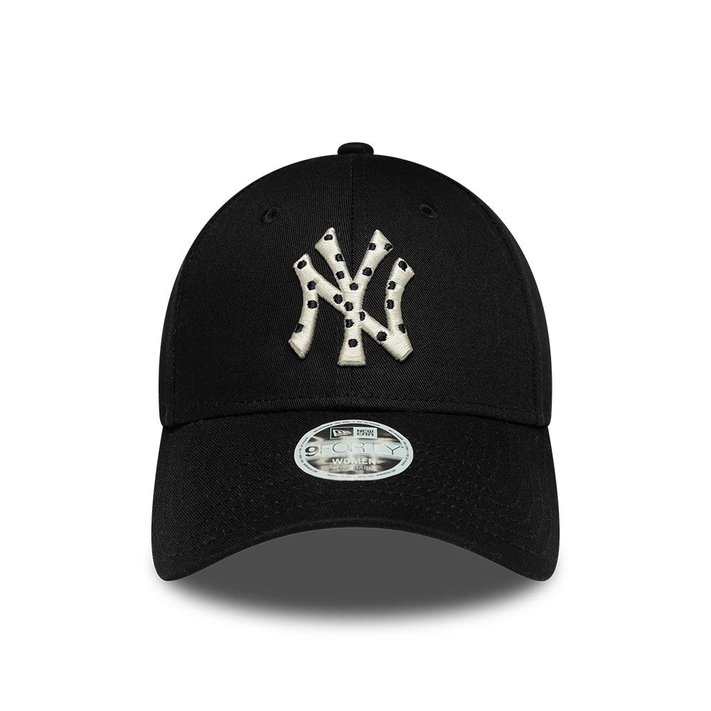 Pictured is this Womens MLB Infill New York Yankees 9FORTY cap in black. 2
