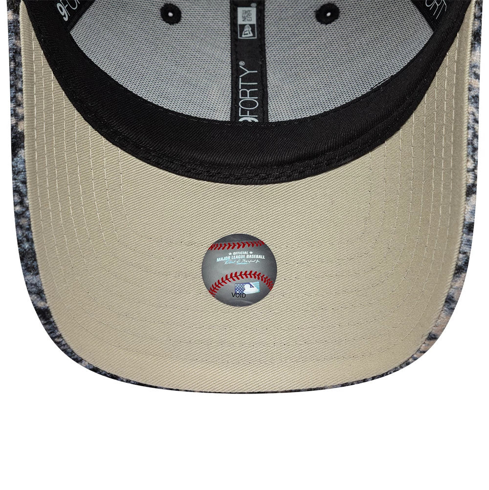 Pictured is this Womens MLB Snake Print New York Yankees 9FORTY cap in black. 2