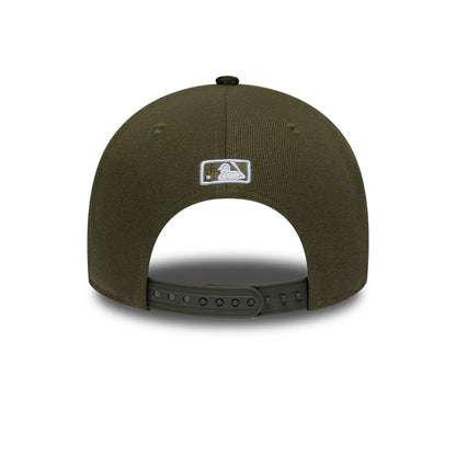 Pictured is this MLB Cord Visor LA Dodgers 9FORTY M-Crown cap in green. 4