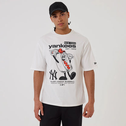 The model is wearing this MLB Hotdog Graphic New York Yankees Oversized T-Shirt in white. 1