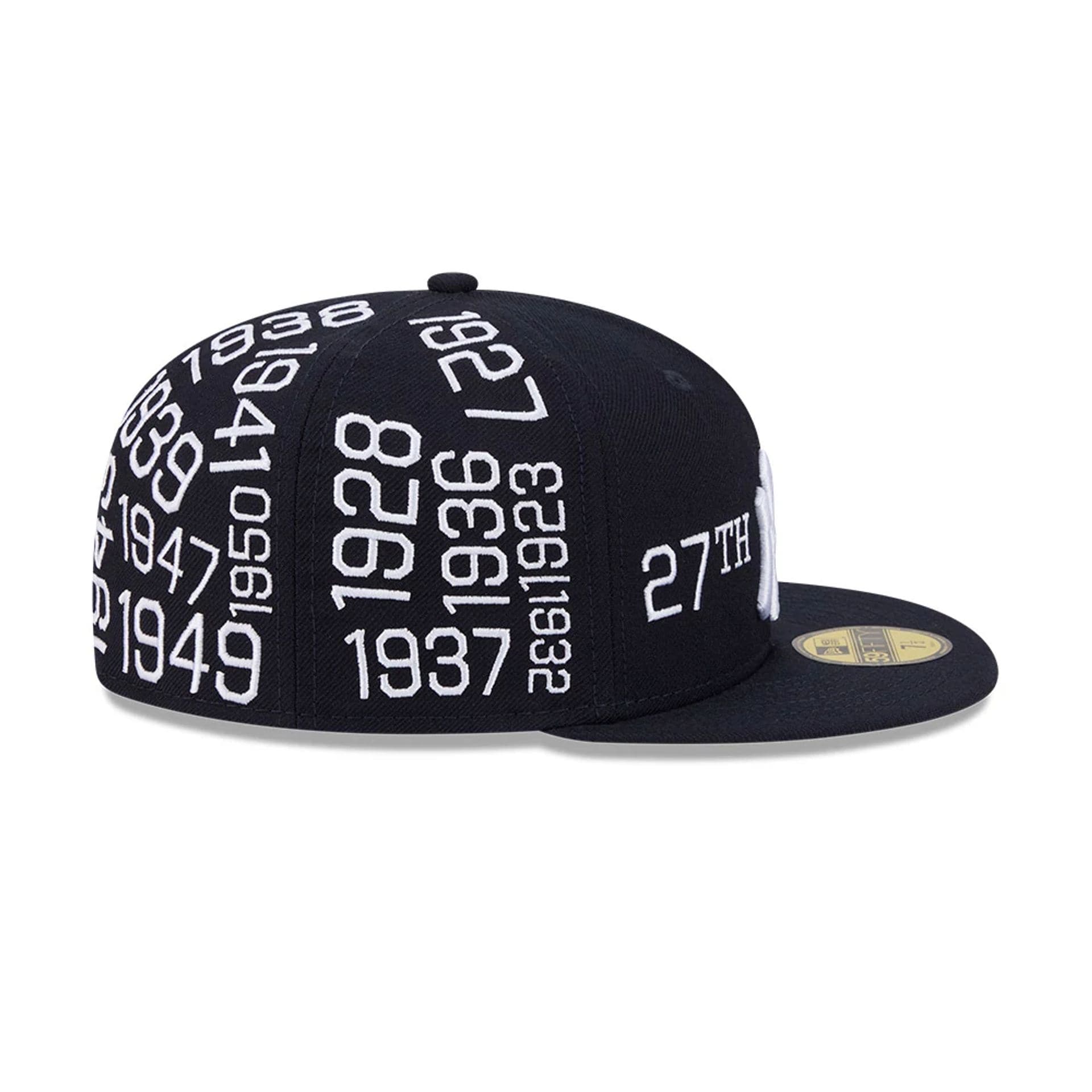 Pictured is this MLB X Spike Lee Script New York Yankees 59FIFTY Fitted cap in navy. 6