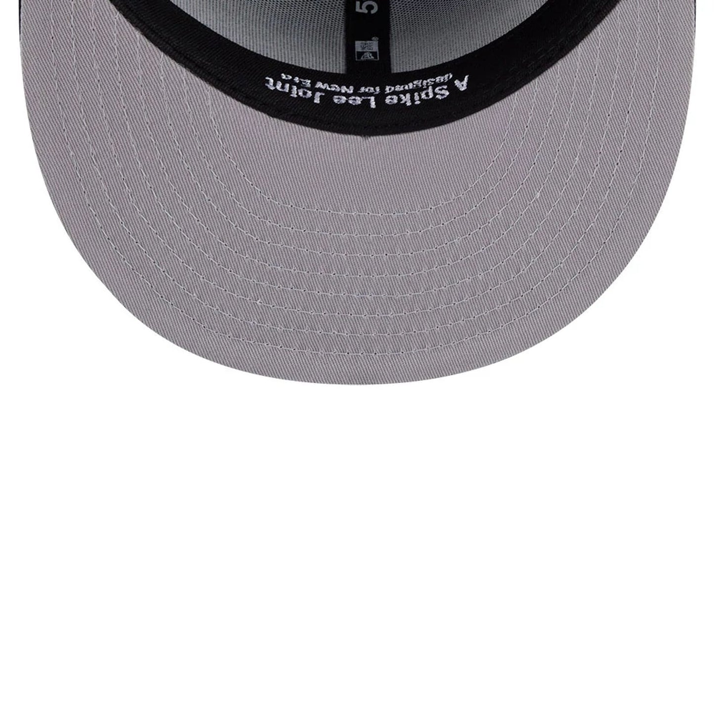 Pictured is this MLB X Spike Lee Script New York Yankees 59FIFTY Fitted cap in navy. 2