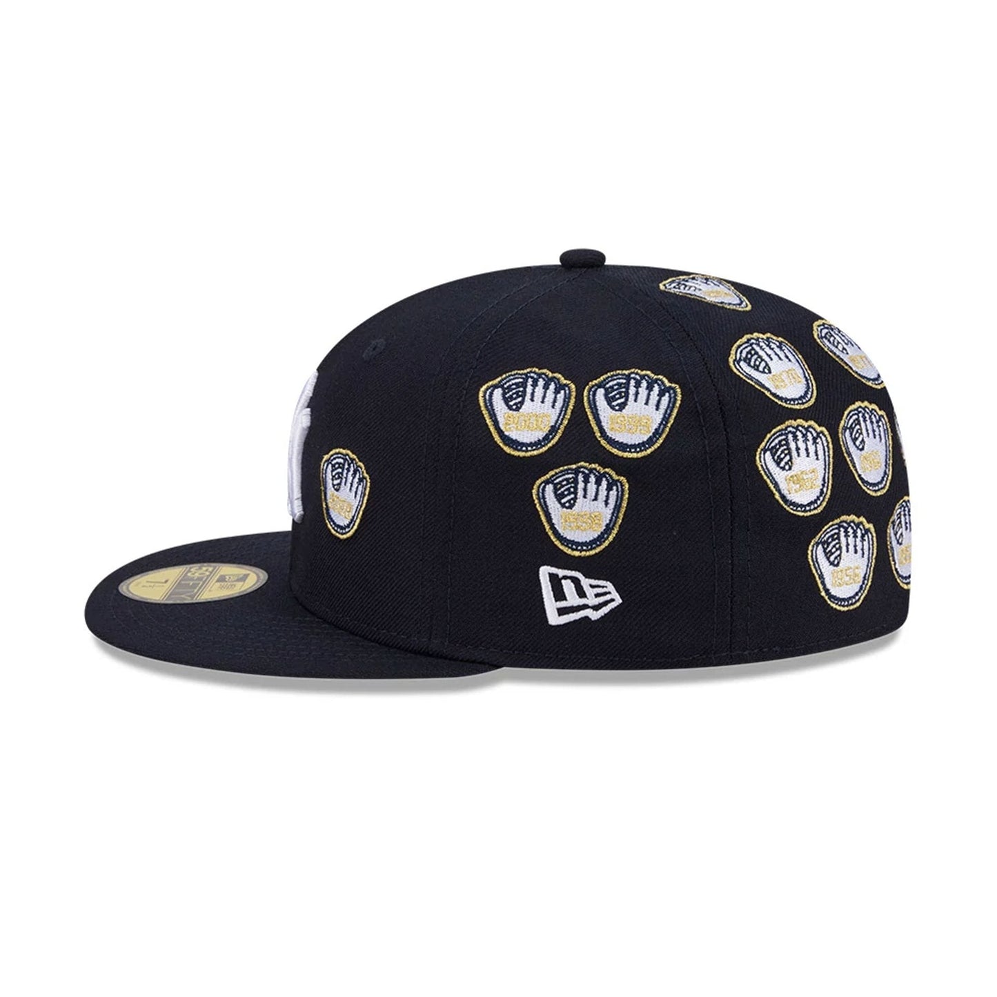 Pictured is this MLB X Spike Lee Gloves New York Yankees 59FIFTY Fitted cap in navy. 5