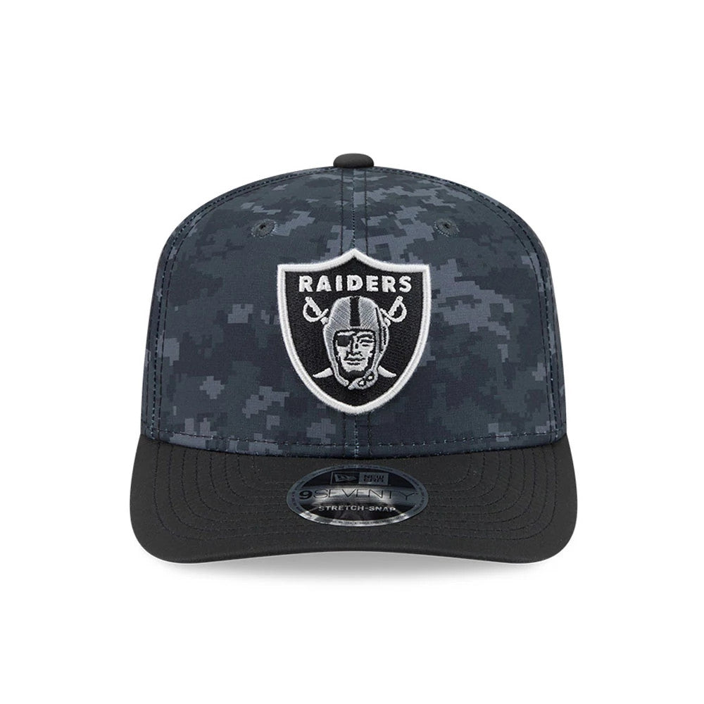 Pictured is this NFL Las Vegas Raiders 9SEVENTY Stretch Snap cap in digi camo & black. 2