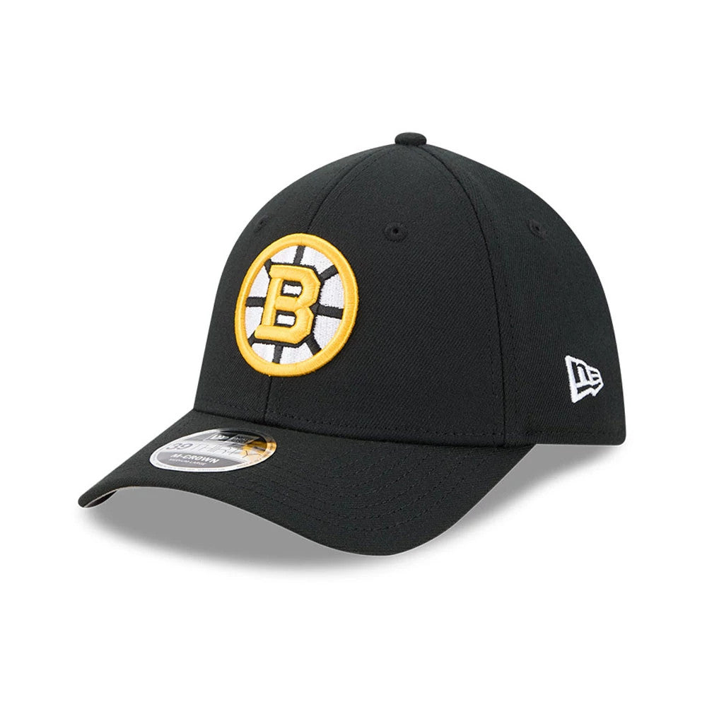 Boston Bruins NHL Team Black New Era 39THIRTY M-Crown Stretch Fit Cap, three-quarter view showing the raised embroidered yellow and white team logo on the front panel, a black curved visor with a 39THIRTY size sticker.