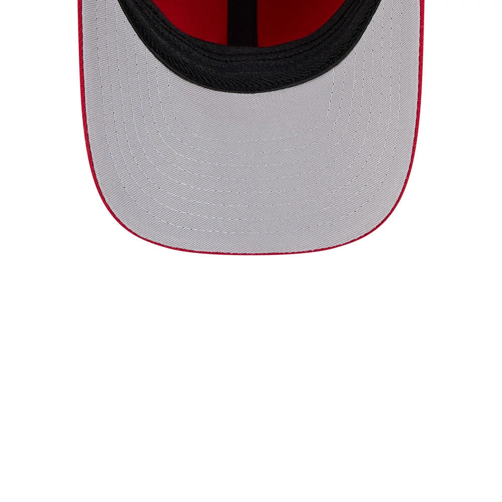 Pictured is this NHL Team Detroit Red Wings 39THIRTY M-Crown Stretch Fit cap in red. 2