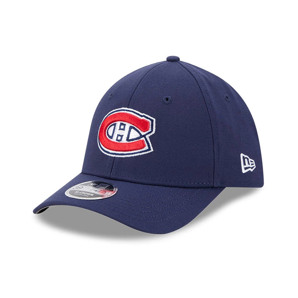 Montreal Canadiens NHL Team Navy New Era 39THIRTY M-Crown Stretch Fit Cap, front view showing the raised red and white embroidered team logo on the structured navy crown, with a grey curved visor and a 39THIRTY size sticker on the front panel.