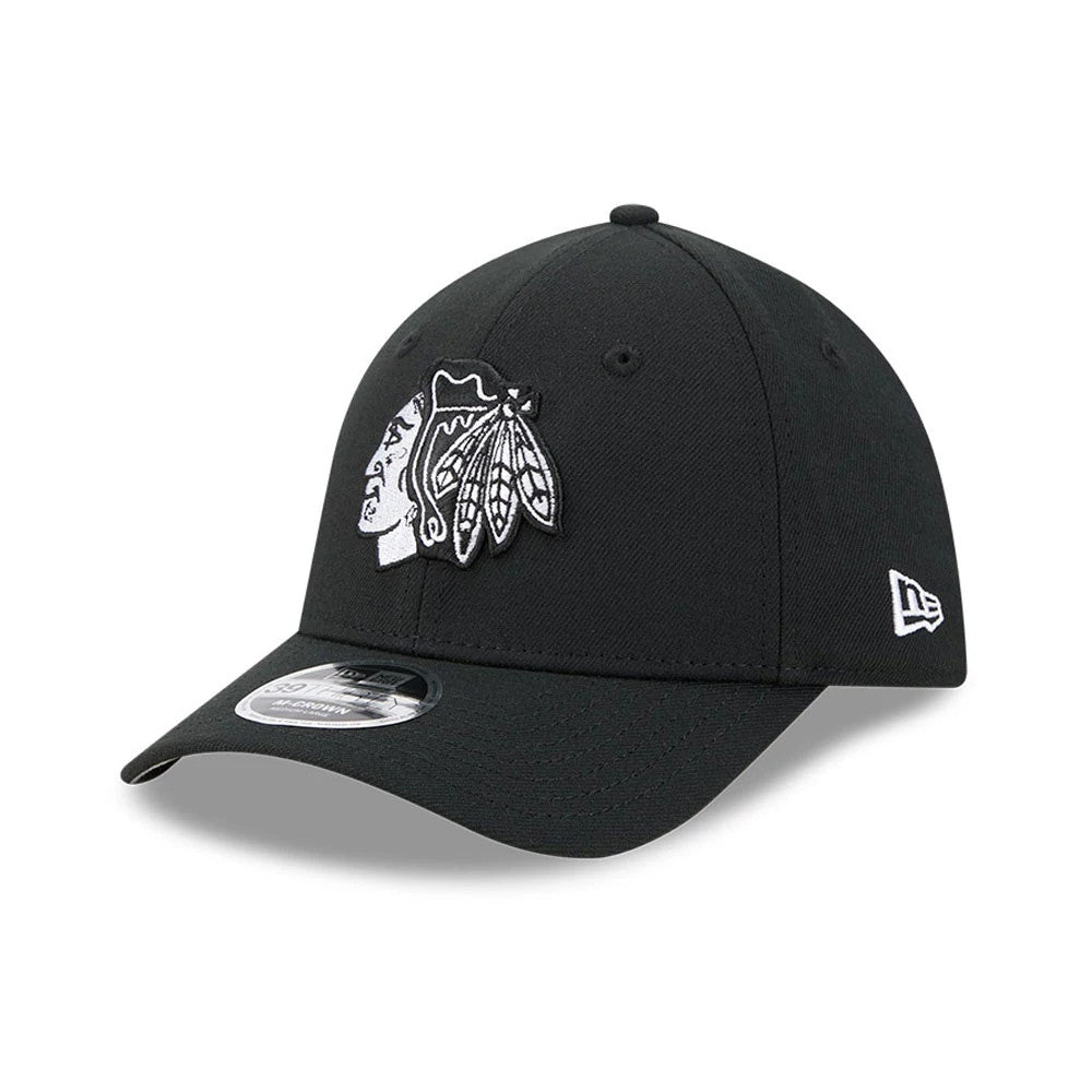 Pictured is this NHL Chicago Blackhawks 39THIRTY M-Crown Stretch Fit cap in black. 1