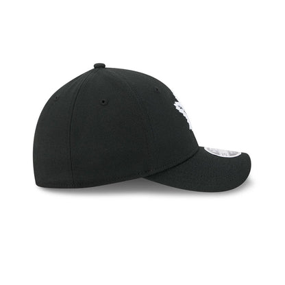 Toronto Maple Leafs NHL Black New Era 39THIRTY M-Crown Stretch Fit Cap, side view showing the curved black visor with a 39THIRTY size sticker, structured black crown with eyelets, and view of the white front panel logo.