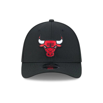 Pictured is this NBA Team Chicago Bulls 39THIRTY M-Crown Stretch Fit cap in black. 3