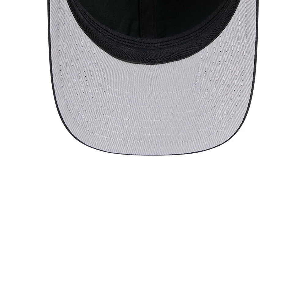 Pictured is this NBA Team Chicago Bulls 39THIRTY M-Crown Stretch Fit cap in black. 2