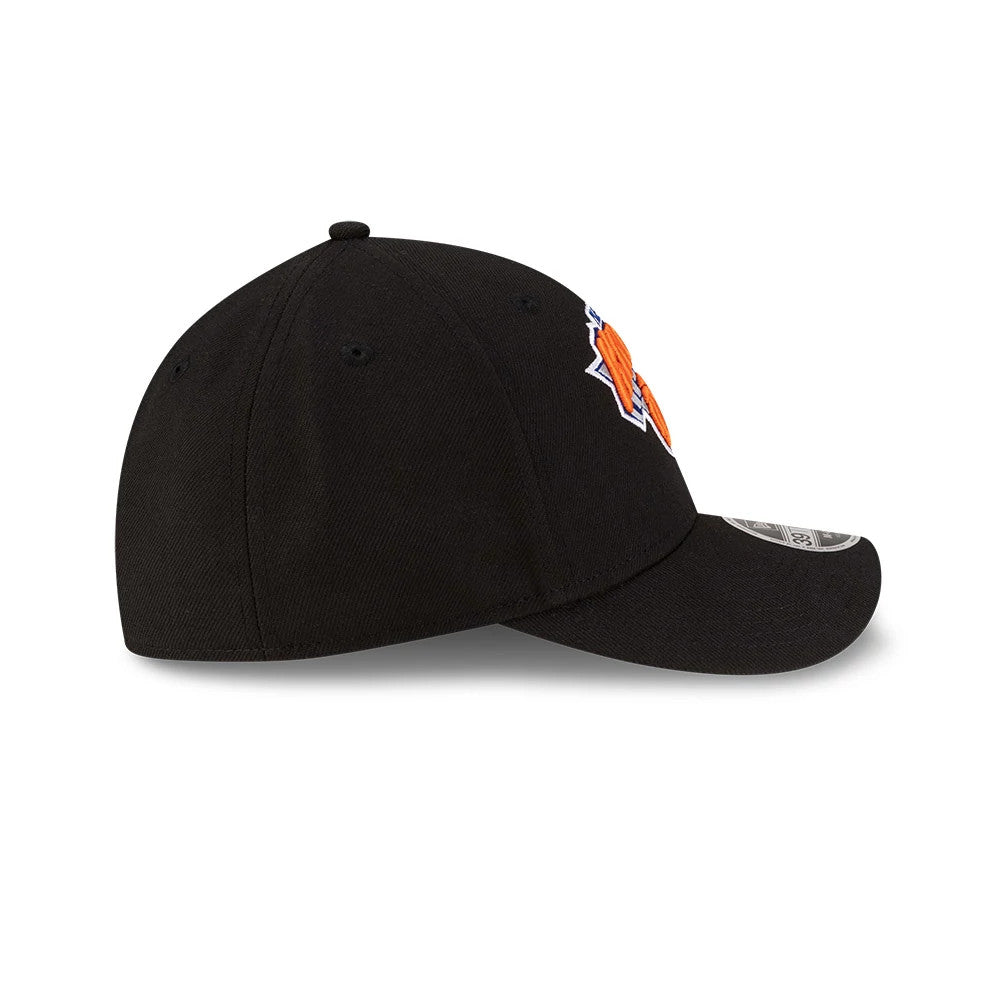 Pictured is this NBA Team New York Knicks 39THIRTY M-Crown Stretch Fit cap in black. 6