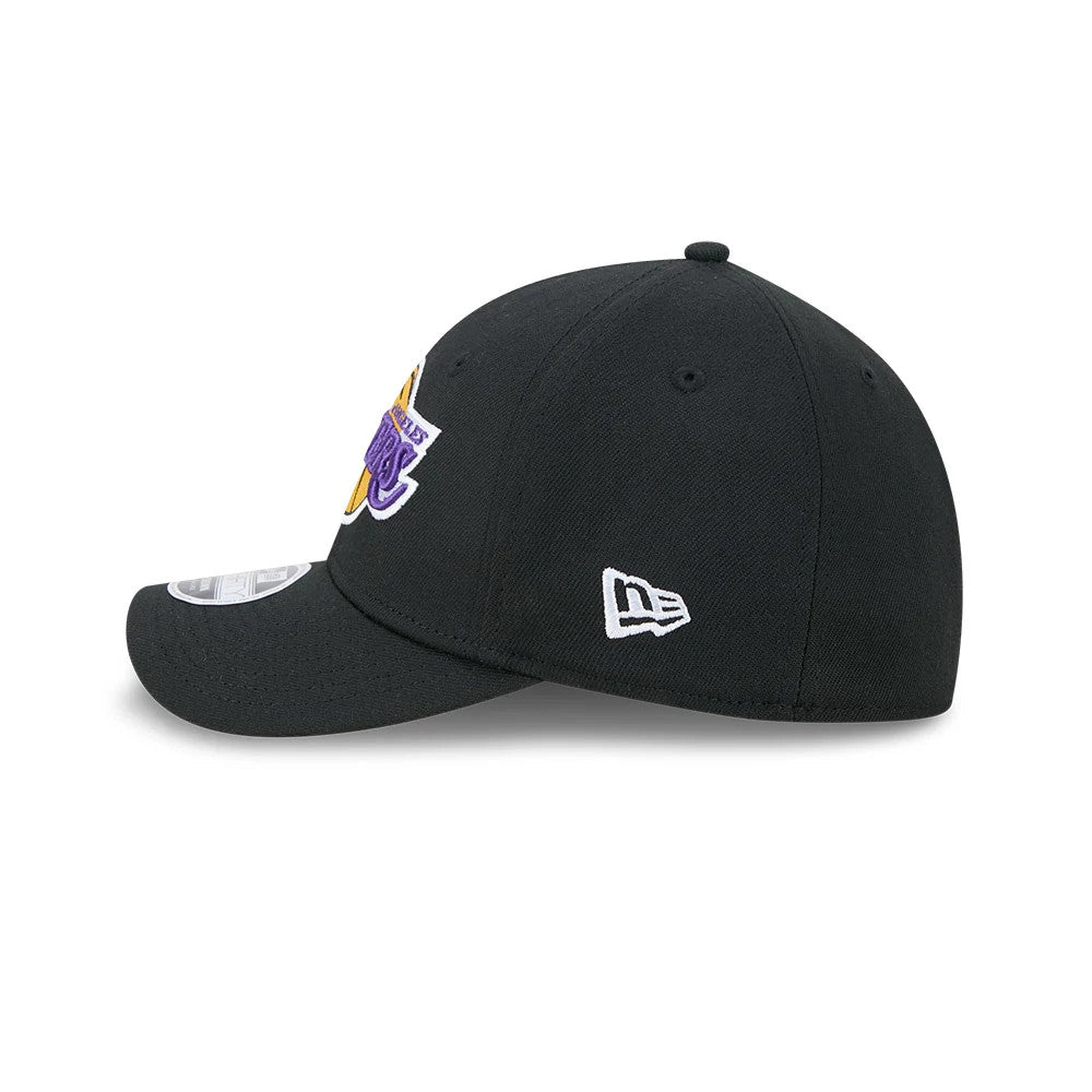 Pictured is this NBA Team LA Lakers 39THIRTY M-Crown Stretch Fit cap in black. 5