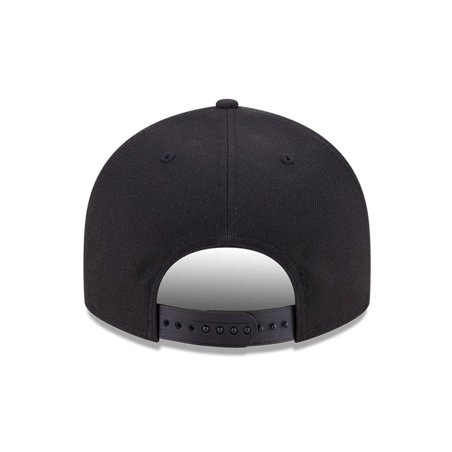 Pictured is this Aang Avatar 9FIFTY Snapback cap in black. 7