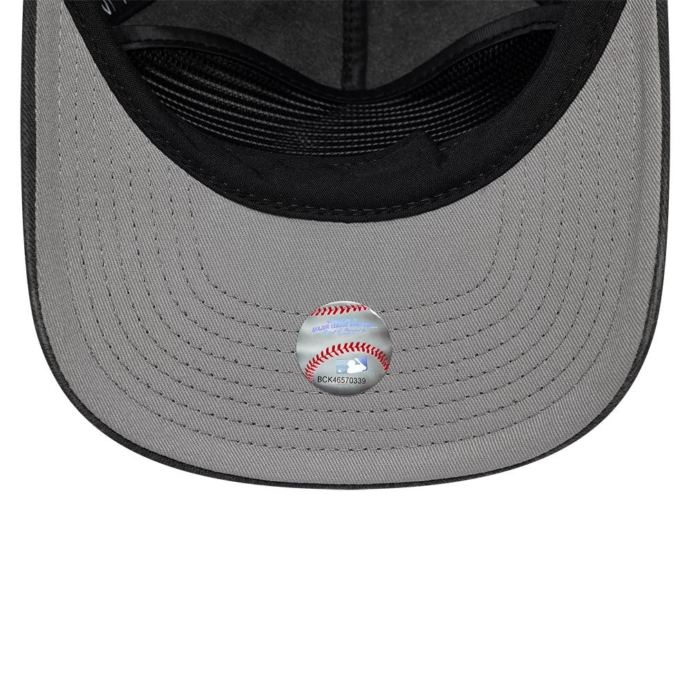 Pictured is this MLB New York Yankees 19TWENTY cap in black. 2