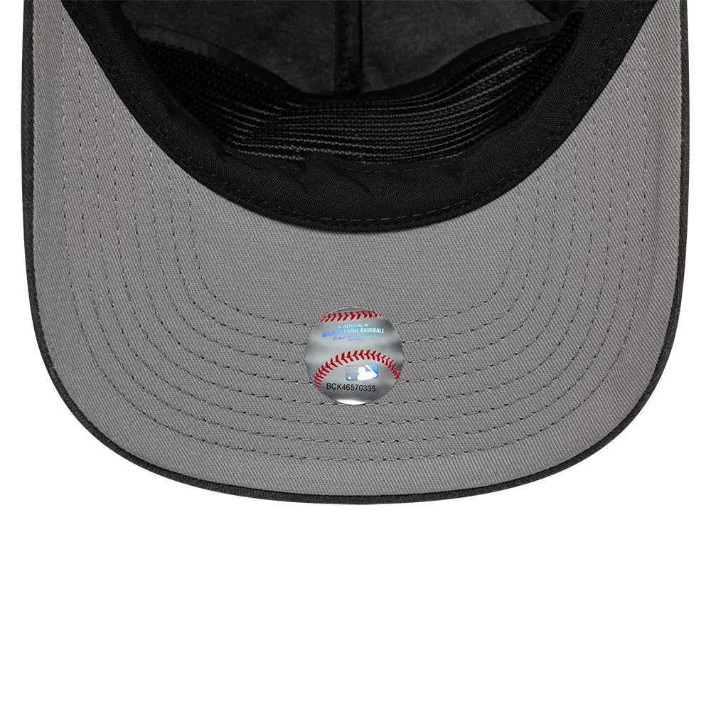 Pictured is this MLB LA Dodgers 19TWENTY cap in black. 2