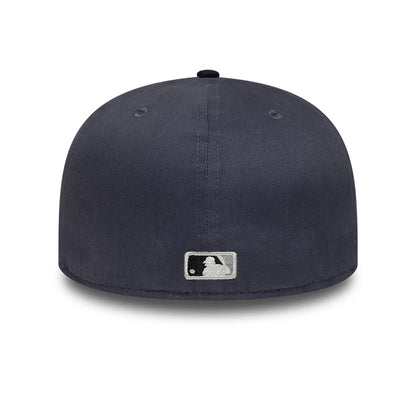 Pictured is this MLB New York Mets 59FIFTY Fitted cap in dark grey. 5