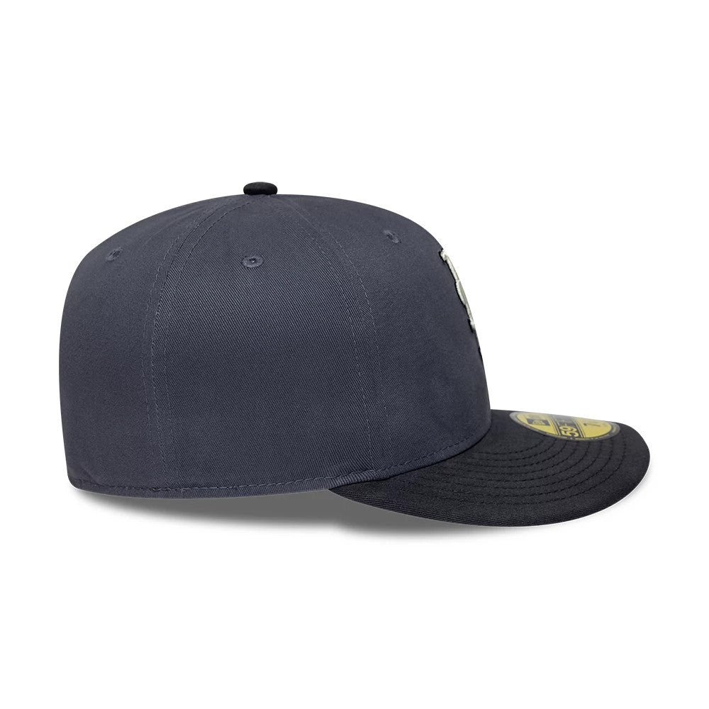 Pictured is this MLB New York Mets 59FIFTY Fitted cap in dark grey. 7