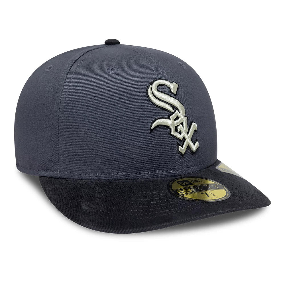 Pictured is this MLB Chicago White Sox 59FIFTY Fitted cap in dark grey. 4
