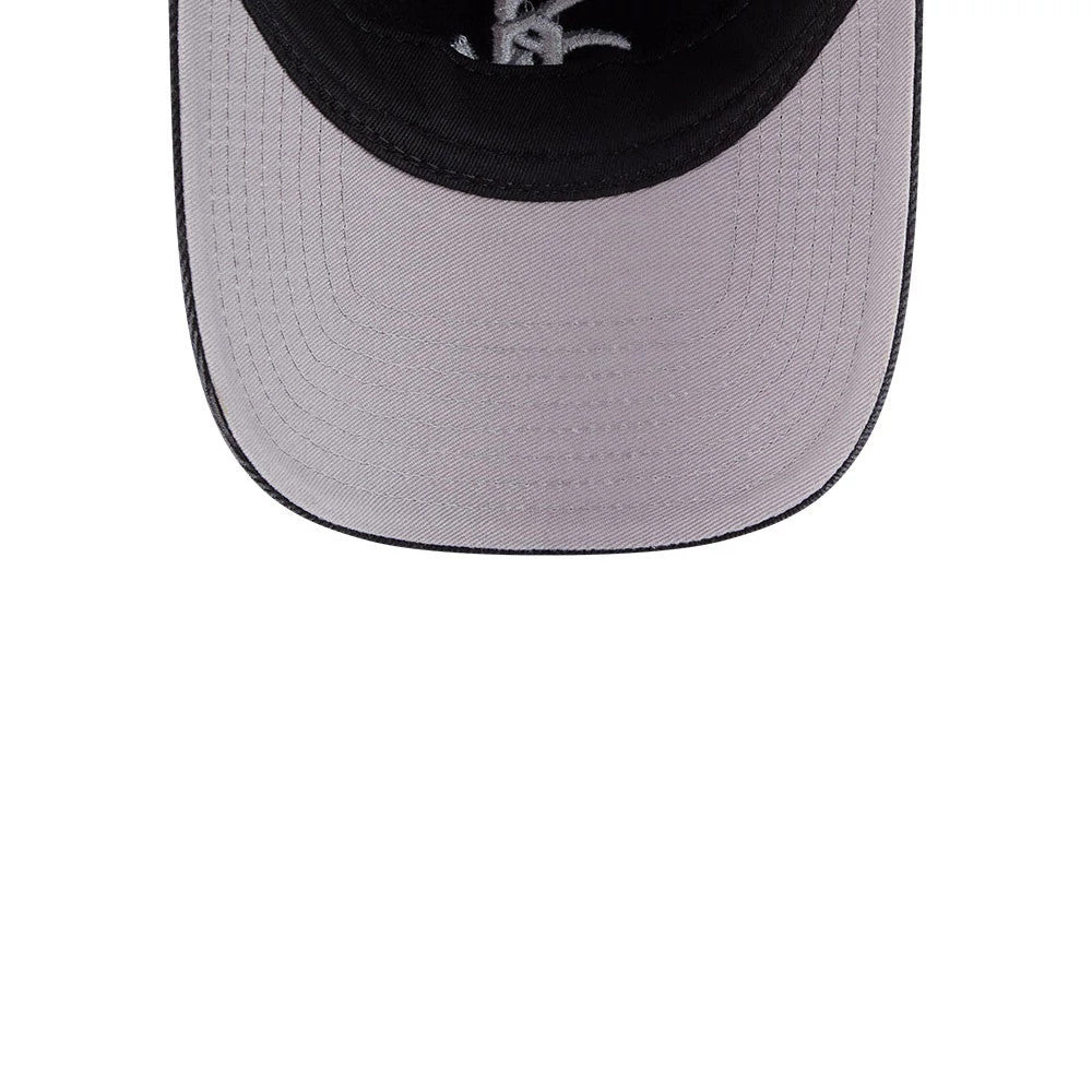 Pictured is this MLB Washed Denim Chicago White Sox 9FORTY A-Frame Unstructured cap in black. 2