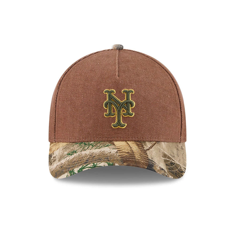 Pictured is this MLB Cotton Twill New York Mets 9FORTY M-Crown A-Frame cap in dark beige. 3