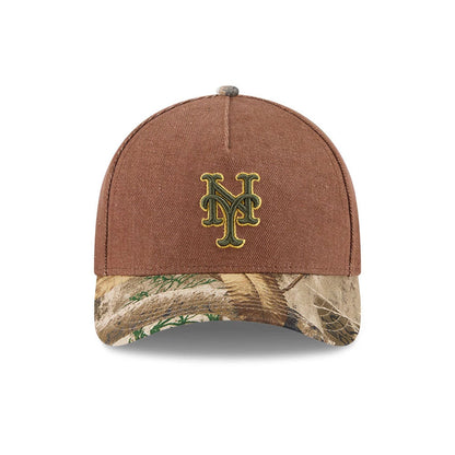 Pictured is this MLB Cotton Twill New York Mets 9FORTY M-Crown A-Frame cap in dark beige. 3