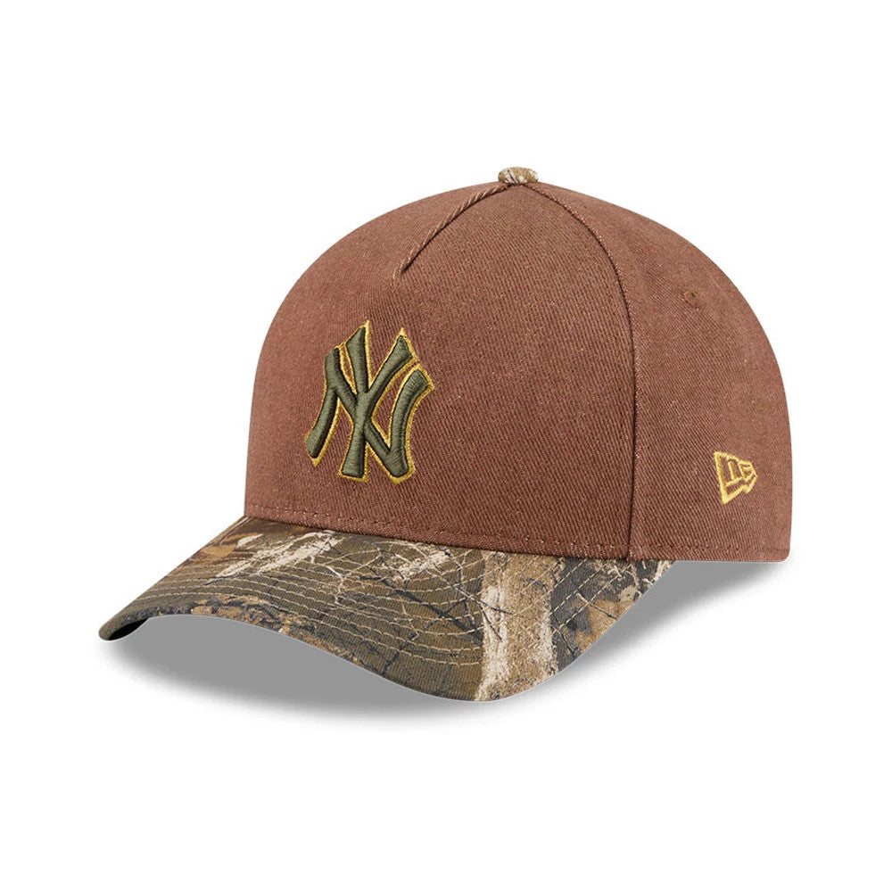 Pictured is this MLB Cotton Twill New York Yankees 9FORTY M-Crown A-Frame cap in dark beige. 1