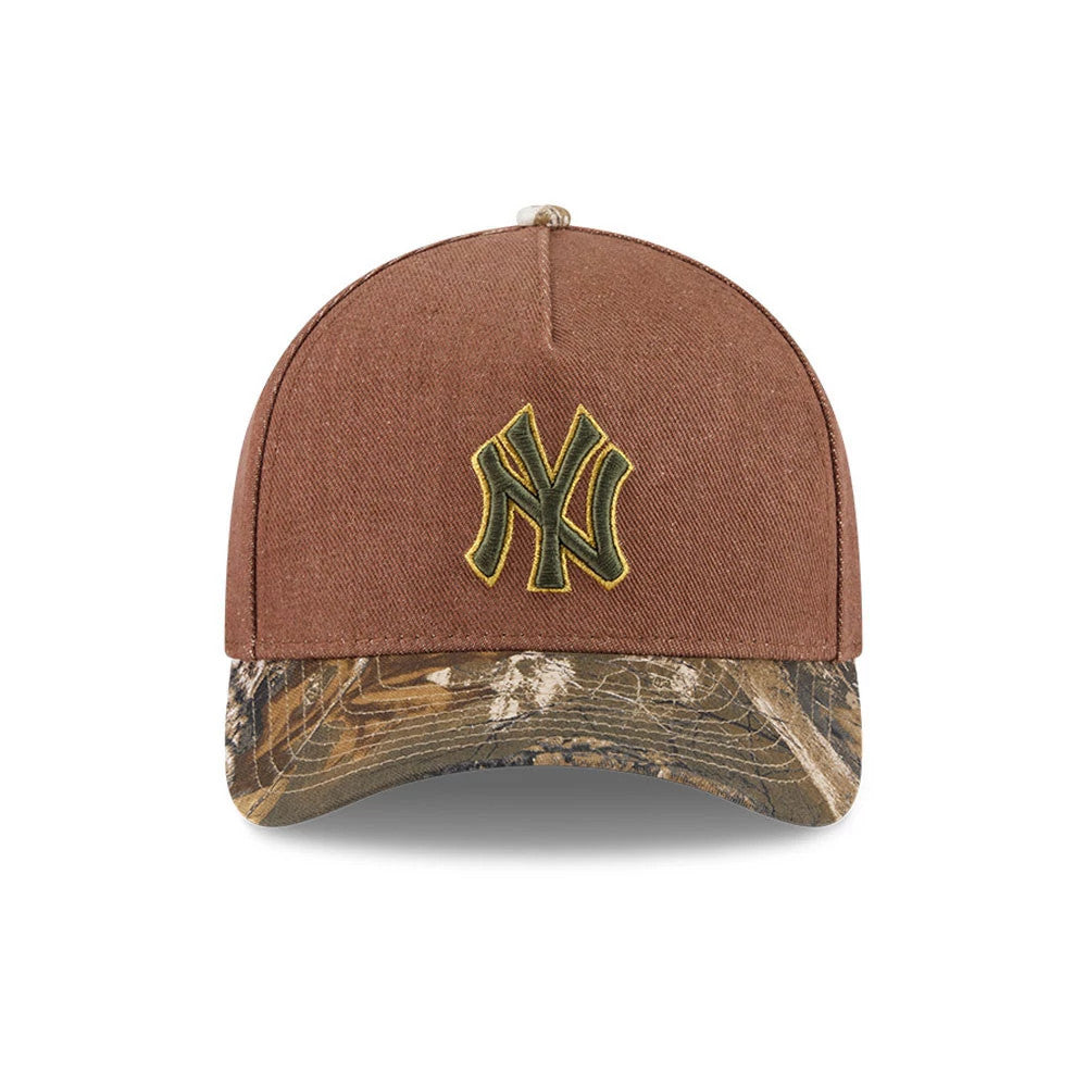 Pictured is this MLB Cotton Twill New York Yankees 9FORTY M-Crown A-Frame cap in dark beige. 3