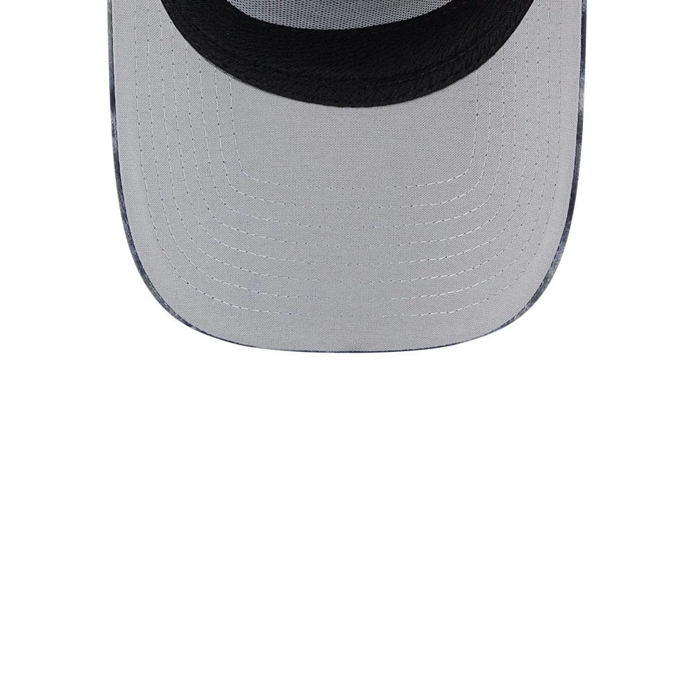 Pictured is this New Era Elevated Basics 9FORTY A-Frame cap in navy. 2