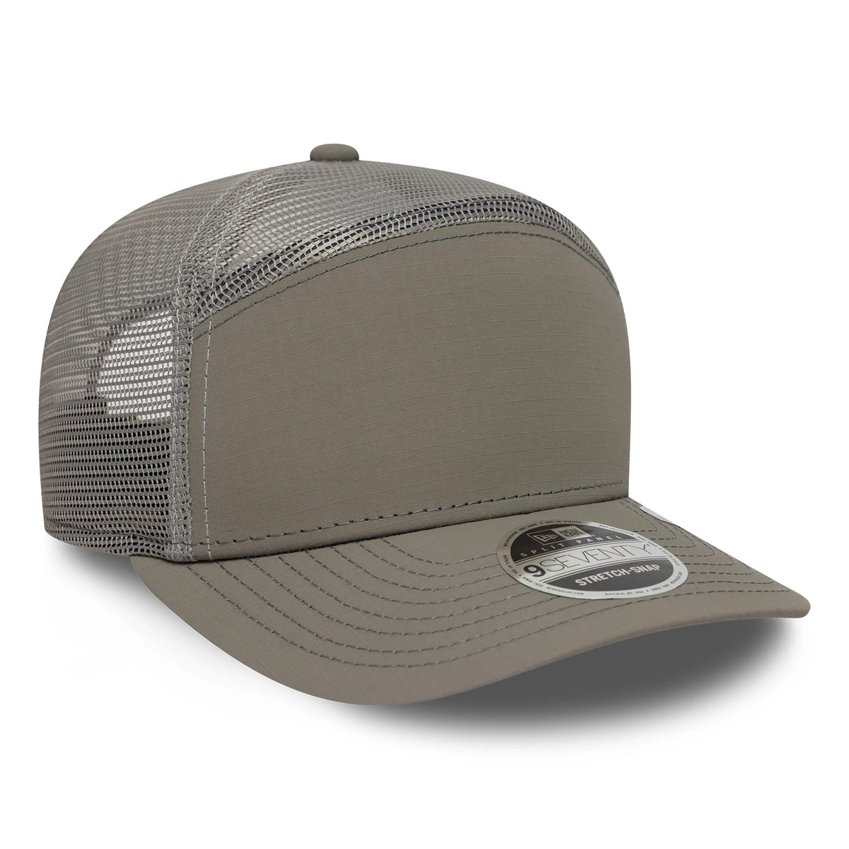 Pictured is this New Era Elevated Basics 9SEVENTY Split Panel Stretch Snap cap in open grey. 3