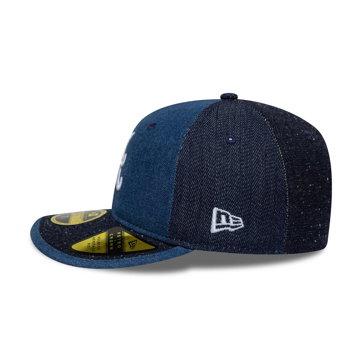 Pictured is this MLB Multipanel Atlanta Braves Retro Crown 59FIFTY Fitted cap in navy. 5