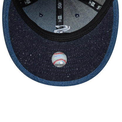 Pictured is this MLB Multipanel Chicago White Sox Retro Crown 59FIFTY Fitted cap in navy. 7