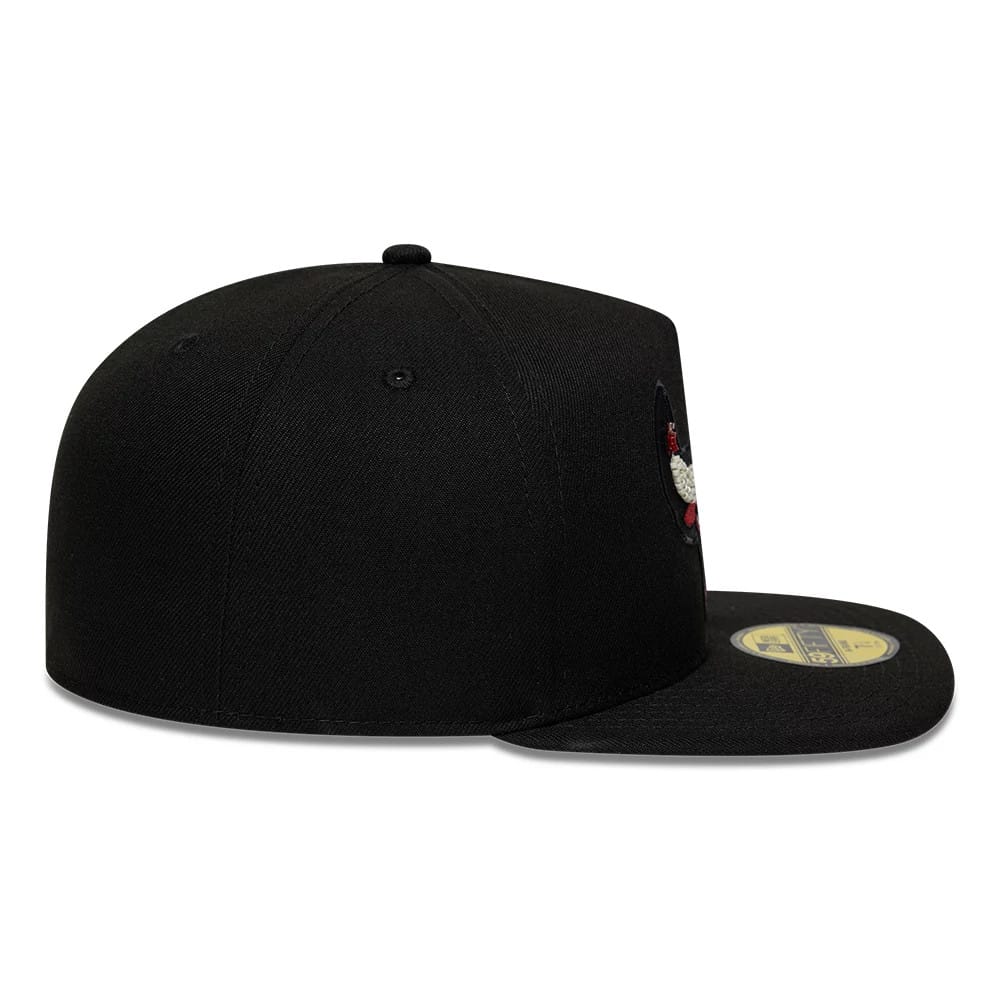 Pictured is this NBA Bead Chicago Bulls 59FIFTY A-Frame Fitted cap in black. 6