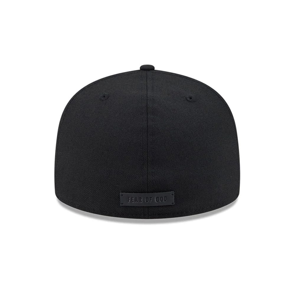 Pictured is this Fear Of God X MLB Chicago White Sox 59FIFTY Fitted cap in black. 6